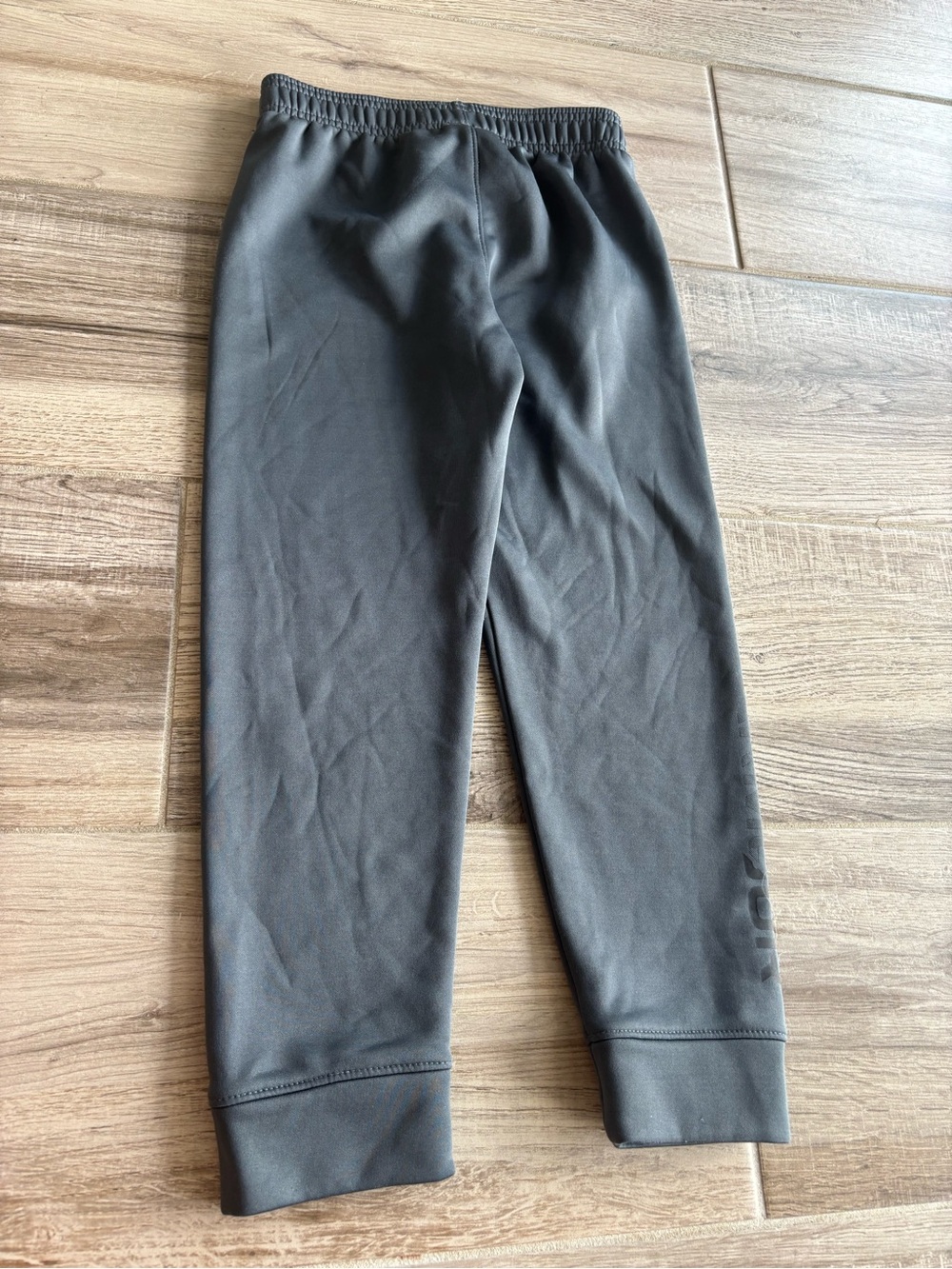 Under Armour Kids Black Elastic Waist Joggers size 6